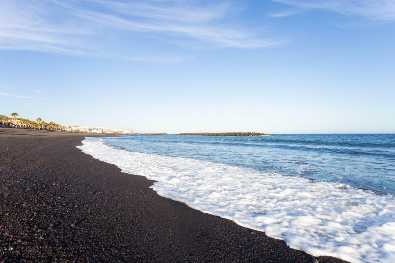 Home2book Sea Front Duplex Terrace Pool Apartament *